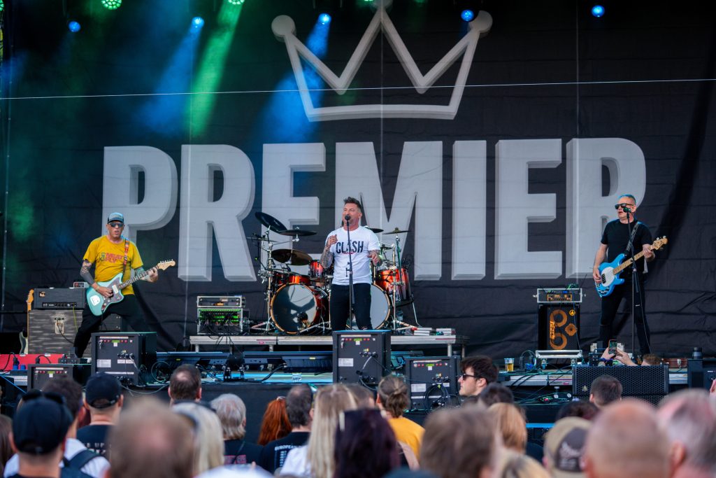 PREMIER YOLO FEST